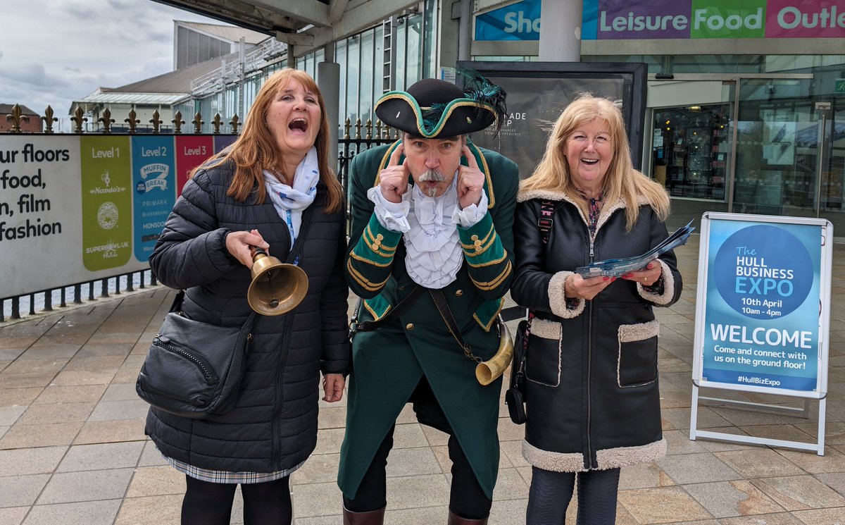 @Photos4Heroes Thanks to @hull4heroes and volunteers for providing a much needed buffet for guests attending @TheBCHEY Business Expo on the 10th April. Their passion to collaborate helped this event be so successful. One veteran member took my camera as I to took a short break!