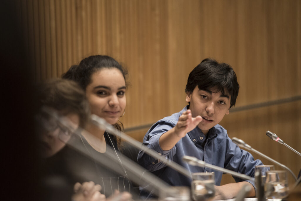 💡La infancia y la adolescencia van al Congreso @platdeinfancia y @unicef_es organizan la sexta jordana parlamentaria donde ocho niños, niñas y adolescentes de consejos locales de participación y asociaciones expondrán sus propuestas. Inscríbete: ciudadesamigas.org/infancia-congr…