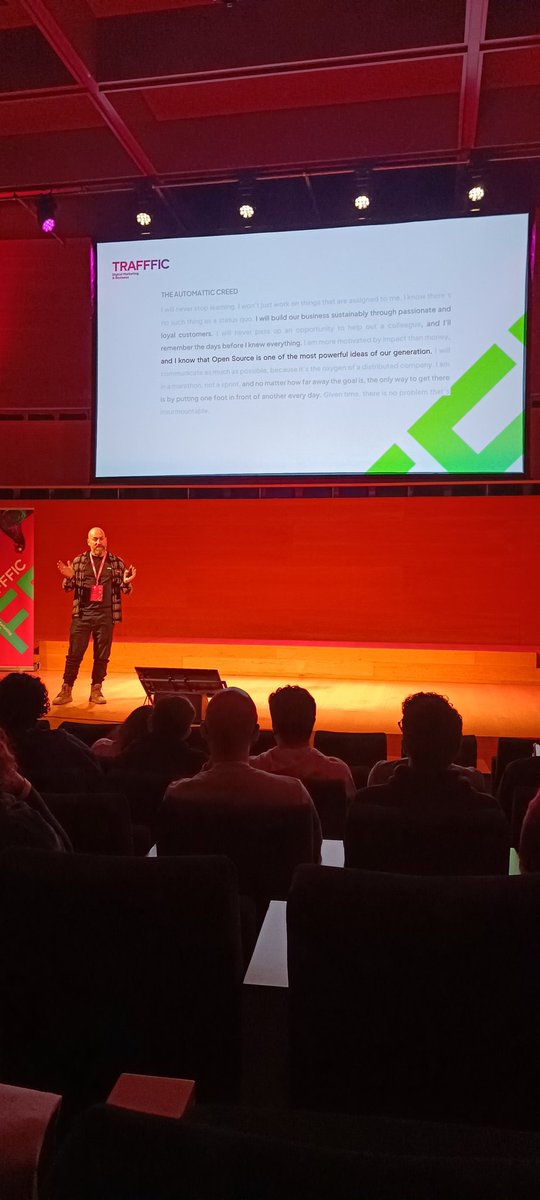 "El código abierto es una de las ideas mas grandes de esta generación."
#hacernegocio #TRAFFFIC2024 <a href="/TRAFFFICpro/">TRAFFFIC</a>