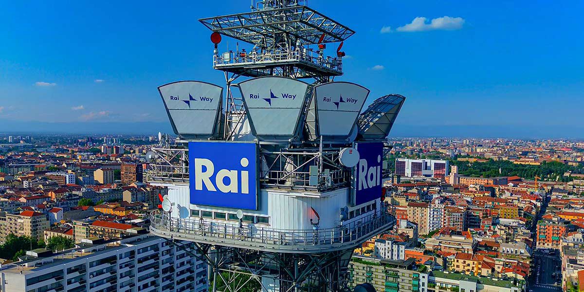 BOICOTTARE LA RAI

L'USiGRai (Unione Sindacale Giornalisti Rai), organizzazione sindacale rivolta appunto ai giornalisti della Rai, ha rilasciato un comunicato che voglio condividere con voi, perché con le ultime notizie al riguardo è ancor più chiaro come il Governo stia