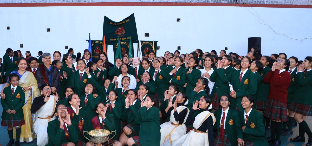 #AnnualPrizeDay2024 Mussoorie International School culminated the academic year 2023-2024 with the annual prize day, PYP Graduation ceremony, and Signing off for the class of 2024 on April 6, 2024.