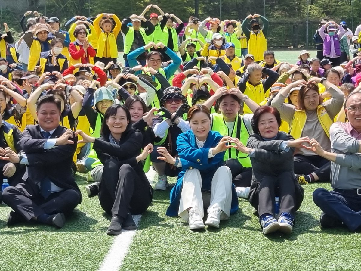 OKLim_GM's tweet image. [24.04.12.] 장애인한마음체육대회
다같이 춤도 추고 레크레이션도 하고 모두가 하나되는 즐거운 축제가 열렸습니다. 장애인 여러분들과 함께 하는 자리에는 늘 임오경이 있습니다. 
#한마음 #장애인체육대회 #연대 #농어민 #교통장애인 #장애인부모연대 #장애인복지회 #광명갑 #임오경 #더불어민주당