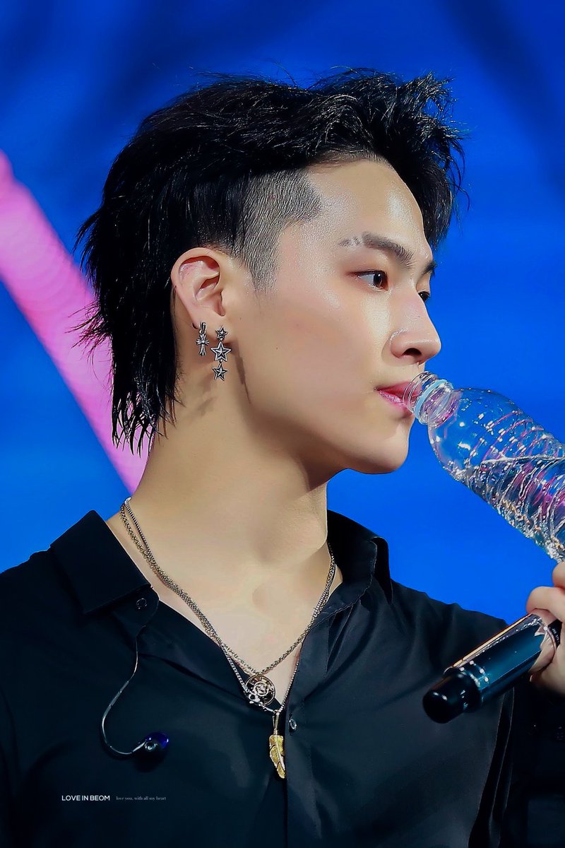 I love your handsome face Jaebeom 💚 According to your haircuts, You are always different and always as handsome 🥰 @jaybnow_hr #JAYB #제이비 #임재범 #Jaebeom #재범 #Def #GOT7 #Jus2