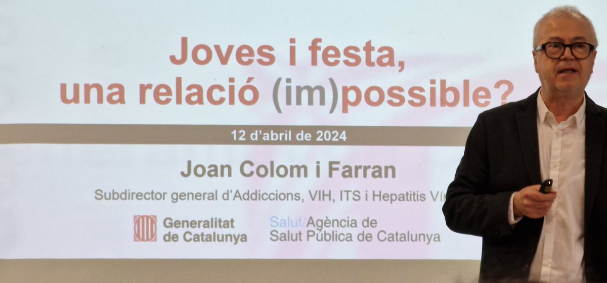 Avui celebrem la I Jornada sobre addiccions, benestar i salut mental
de joves i adolescents, organitzada pel @GIES_UAB amb el suport de @CORESalutMental i la @uabpsicologia