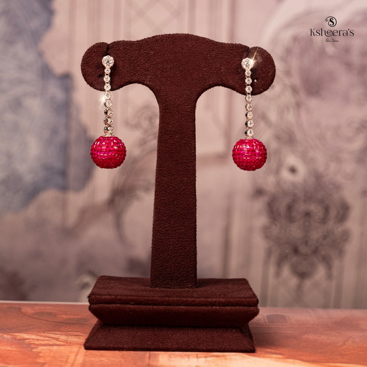 Bring a majestic flair to your accessories with the exquisite designs from Ksheera’s Jewelry!

#ksheeras #jewellery #jewelry #cocktailjewellery #partywear #jewelryaddict #jewelery #trending #trendingnow #trendingfashion #earrings #earringsoftheday #earringsofinstagram