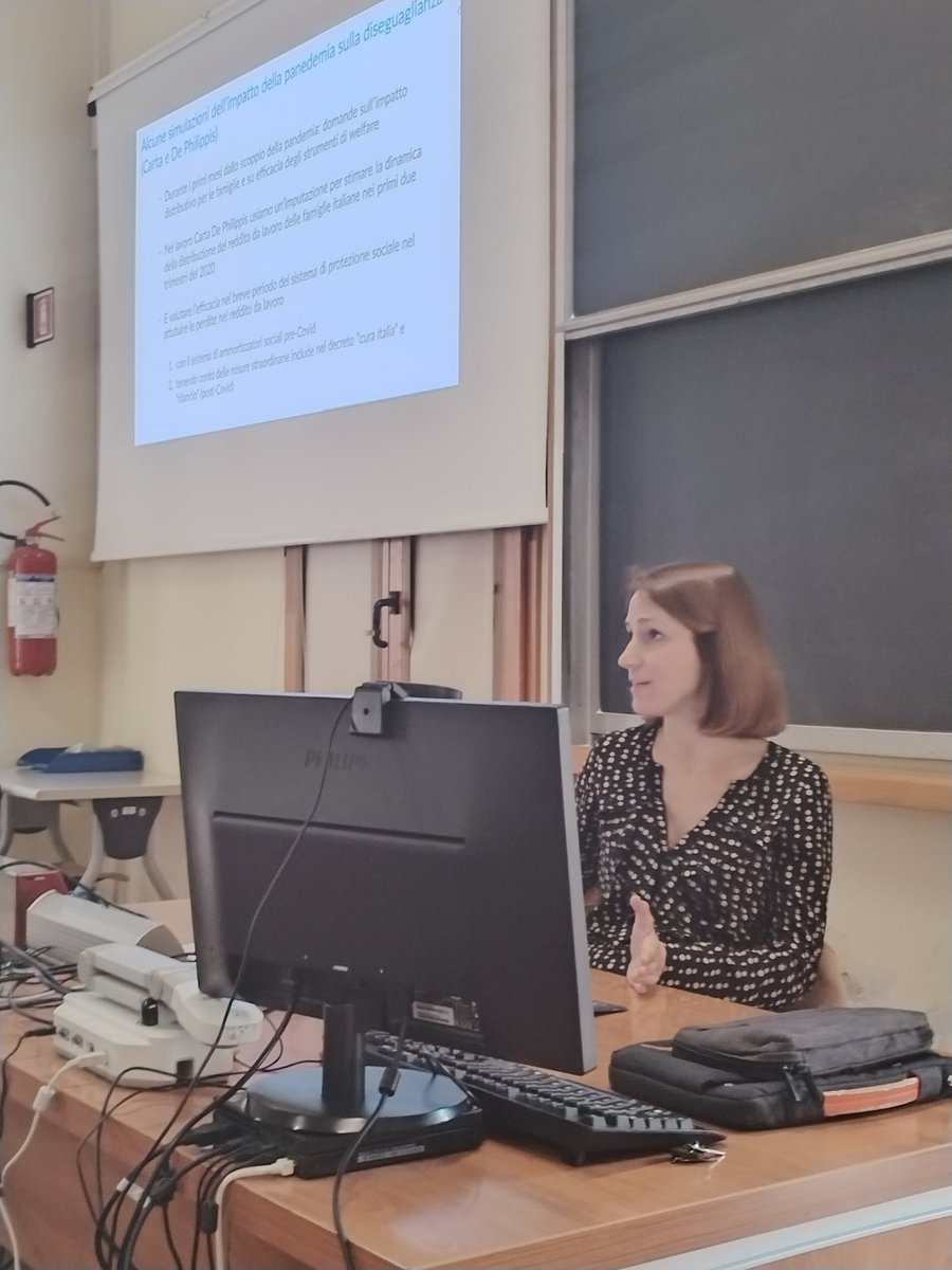 marco.bertoni.unipd (@marcounipd) on Twitter photo 1. <a href="/martadph/">Marta De Philippis</a> from the Bank of Italy visited students of economic policy to illustrate what economists at a central bank do and present work on the design of social insurance schemes in Italy 1. <a href="/martadph/">Marta De Philippis</a> from the Bank of Italy visited students of economic policy to illustrate what economists at a central bank do and present work on the design of social insurance schemes in Italy
