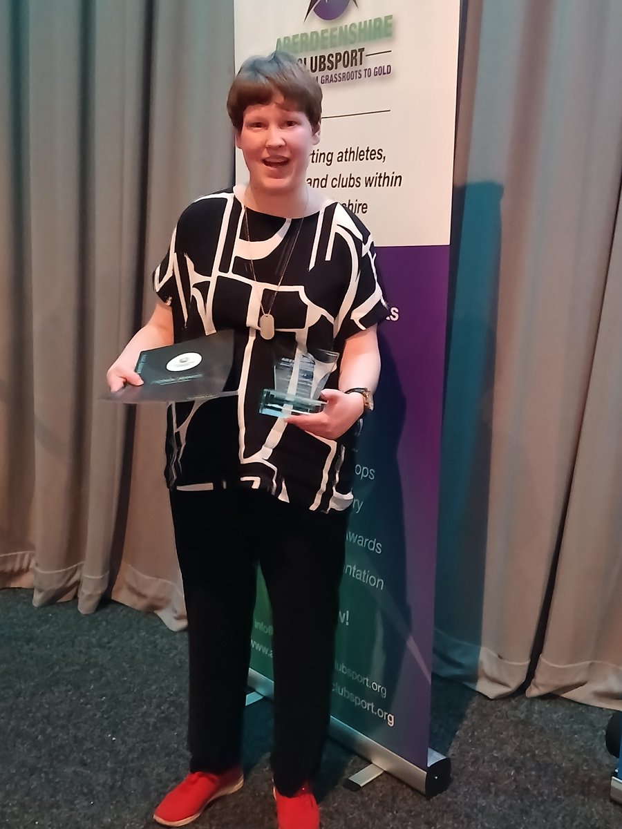 🏆 One of our Members, Fiona, won a special achievement award from Aberdeenshire Sports Council for promoting netball to other autistic people! Fiona said: 'If you dare to dream, work hard, push the boundaries and you're patient, then amazing rewards will happen!' 💪