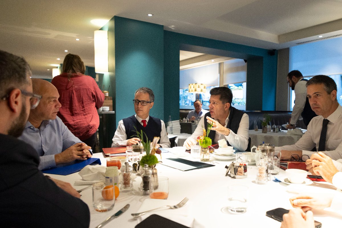 The Chief Minister @FabianPicardo, Deputy Chief Minister Dr Joseph Garcia, Attorney General Michael Llamas, EU Representative Daniel D'Amato and Chief Secretary Glendon Martinez have a working breakfast ahead of today's high level meeting in Brussels.