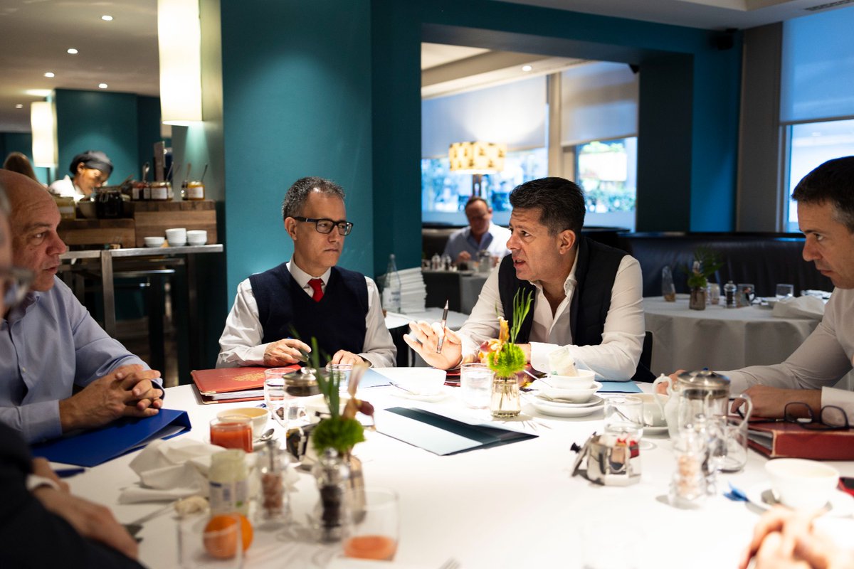 English or Continental? Chief Minister @FabianPicardo Deputy Chief Minister Joseph Garcia, Attorney General Michael Llamas, EU Representative Daniel D'Amato and Chief Secretary Glendon Marinez discuss today's Treaty meeting in Brussels over breakfast.