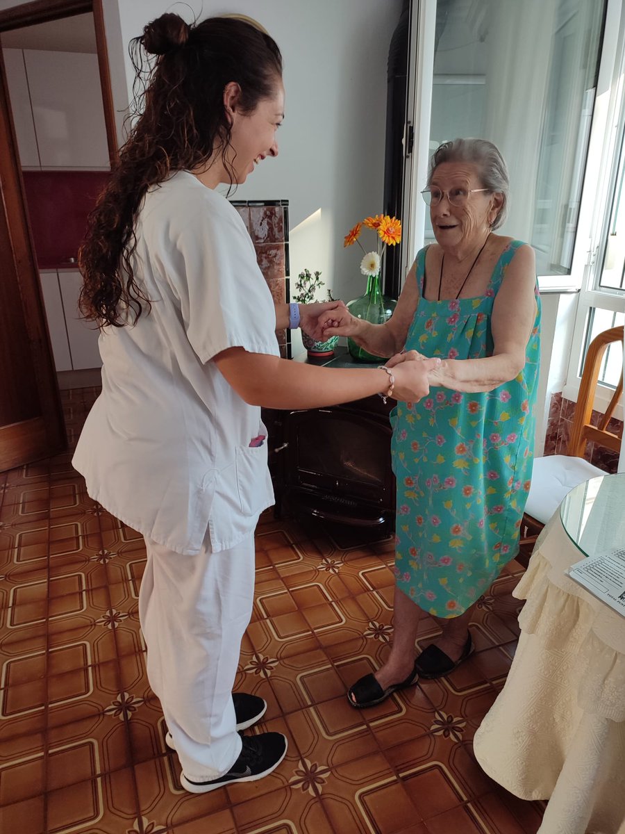 apmallorca's tweet photo. 🗓️Avui, 1⃣2⃣ d'abril és el Dia Nacional de l'Atenció Primària

❤️L'atenció primària del present i del FUTUR és propera, accessible i resolutiva

👨‍👩‍👦‍👦Una atenció que se centri en la PERSONA i en la COMUNITAT

@SalutGOIB @javiurenam

#ambtusomap #apalteucostat #AtencionPrimaria https://t.co/vDAKibGftJ