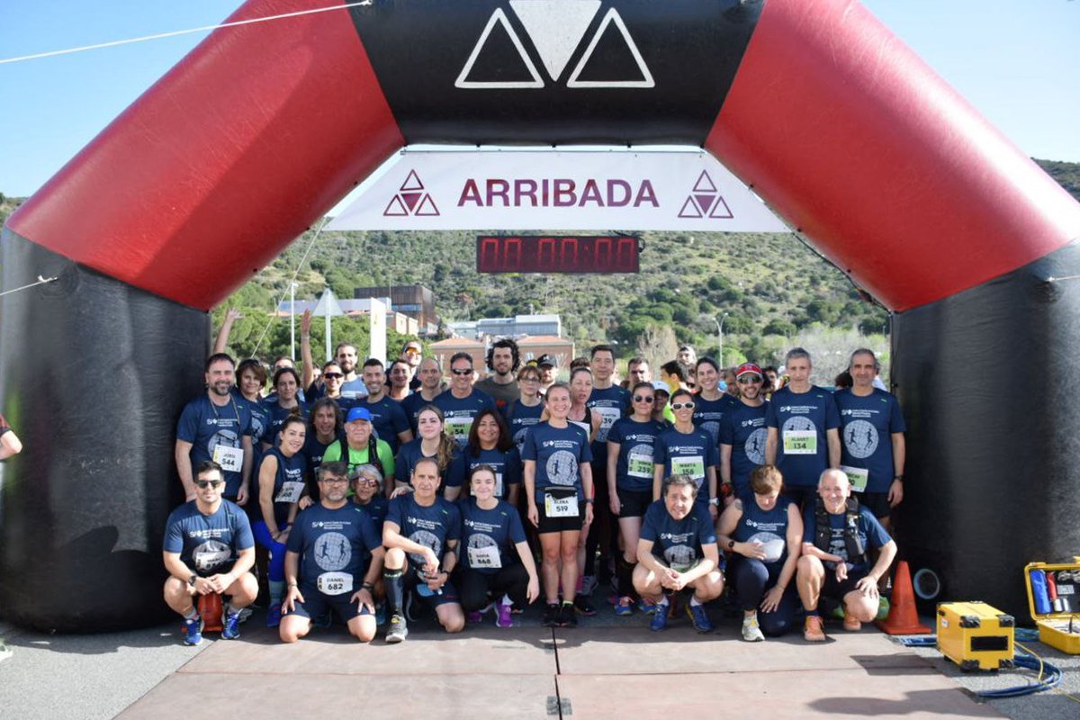 🏁Molta sort als i les professionals que formen l'#equiprunnersbcn, que corre la 29a Cursa Atlètica de la Sanitat Catalana! 
🏃‍♀️🏃‍♂️Gaudim d'aquesta jornada independentment de la condició física, distància i objectius esportius #CursaSanitat