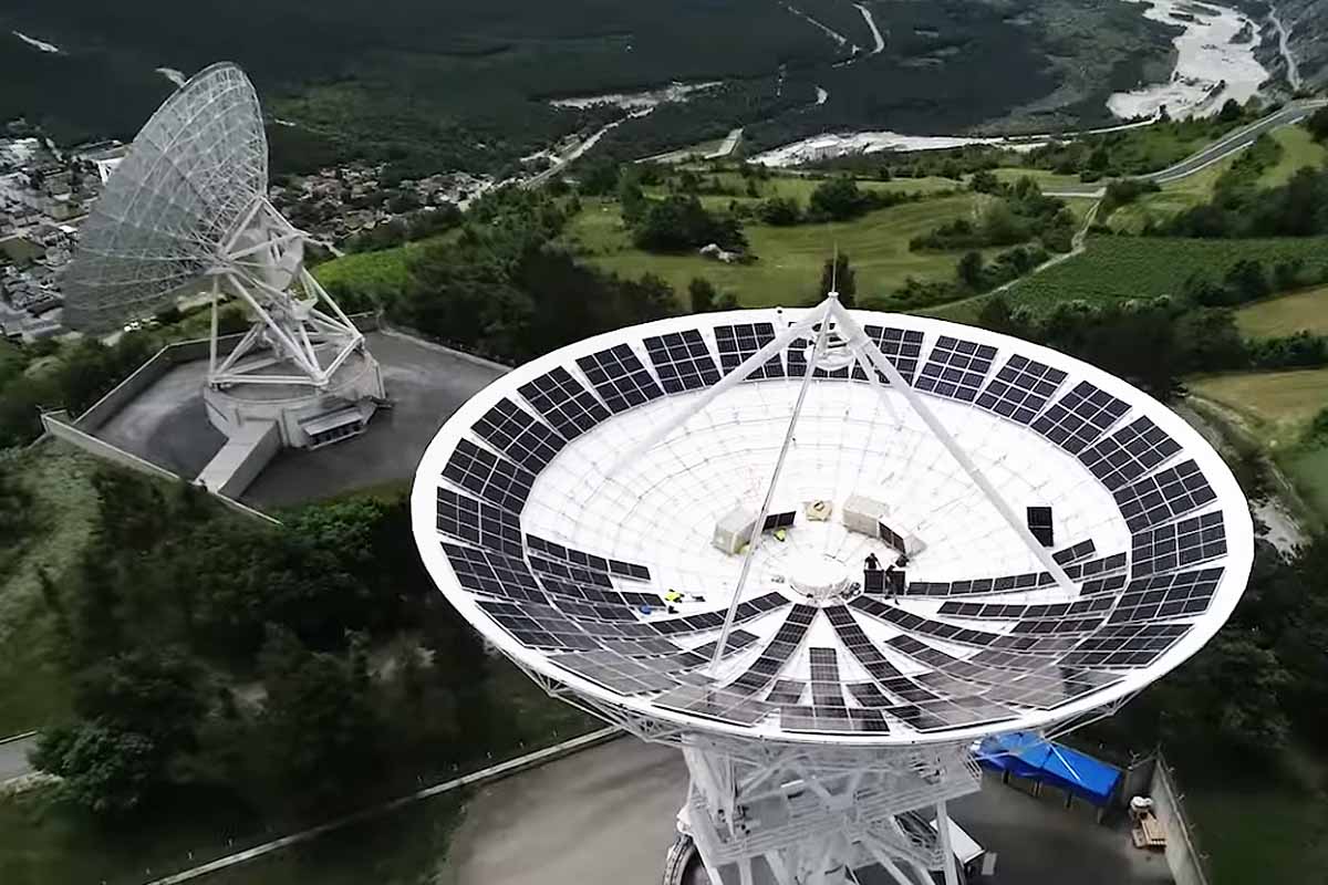 En Suisse, les vieilles antennes paraboliques sont transformées en sources d’énergie solaire photovoltaïque #PanneauxSolaires

neozone.org/?p=223013