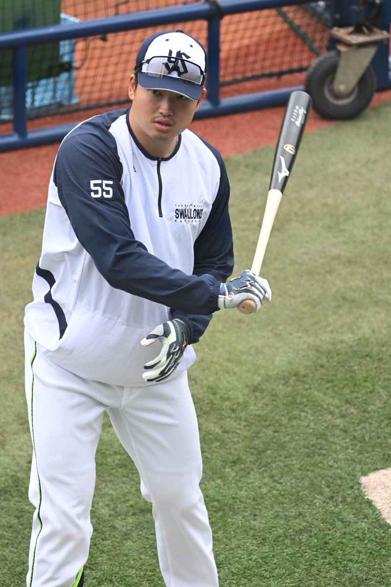 村上くんおひげ伸ばしてる🥸 2024/04/12 #swallows #村上宗隆