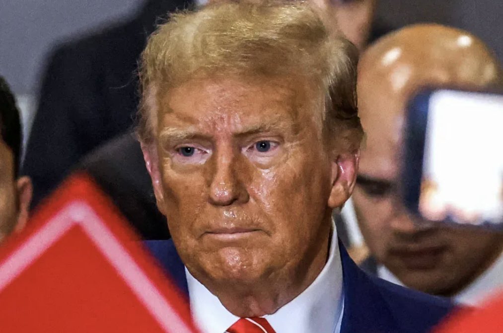 Why doesn’t someone who loves Donald Trump tell him how absolutely ridiculous he looks with all that bronzer — reportedly Bronx Colors-brand face makeup from Switzerland — slathered all over his face?