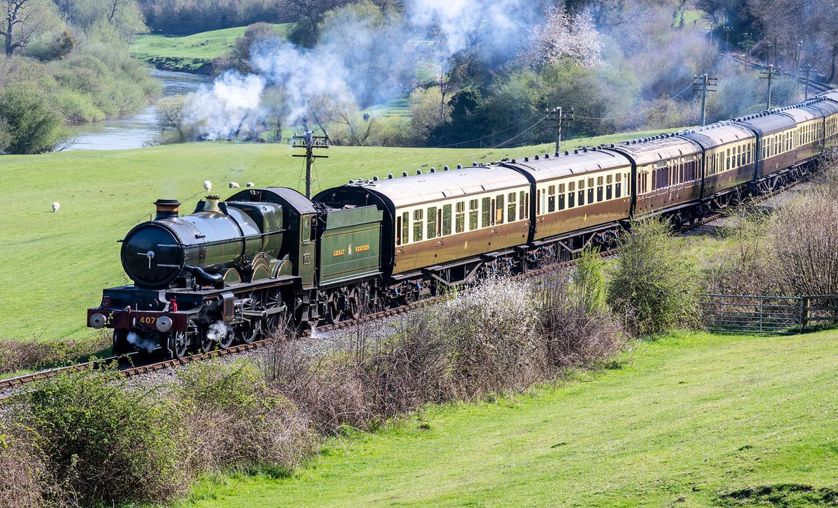 Ready for the Western Region Weekend tomorrow! Be sure to keep an eye on the timetable, and find the full line up of locomotives, here: bit.ly/49LhM1t