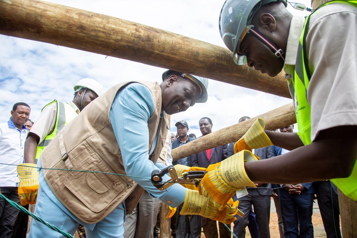 WilliamsRuto's tweet photo. We are addressing the human-wildlife conflict to enhance tourism and guarantee the coexistence of nature and communities adjacent to our parks.

Commissioned the Lariak Forest Wildlife Electric Fence and launched the Human-Wildlife Conflict Compensation Scheme, Rumuruti, Laikipia County.