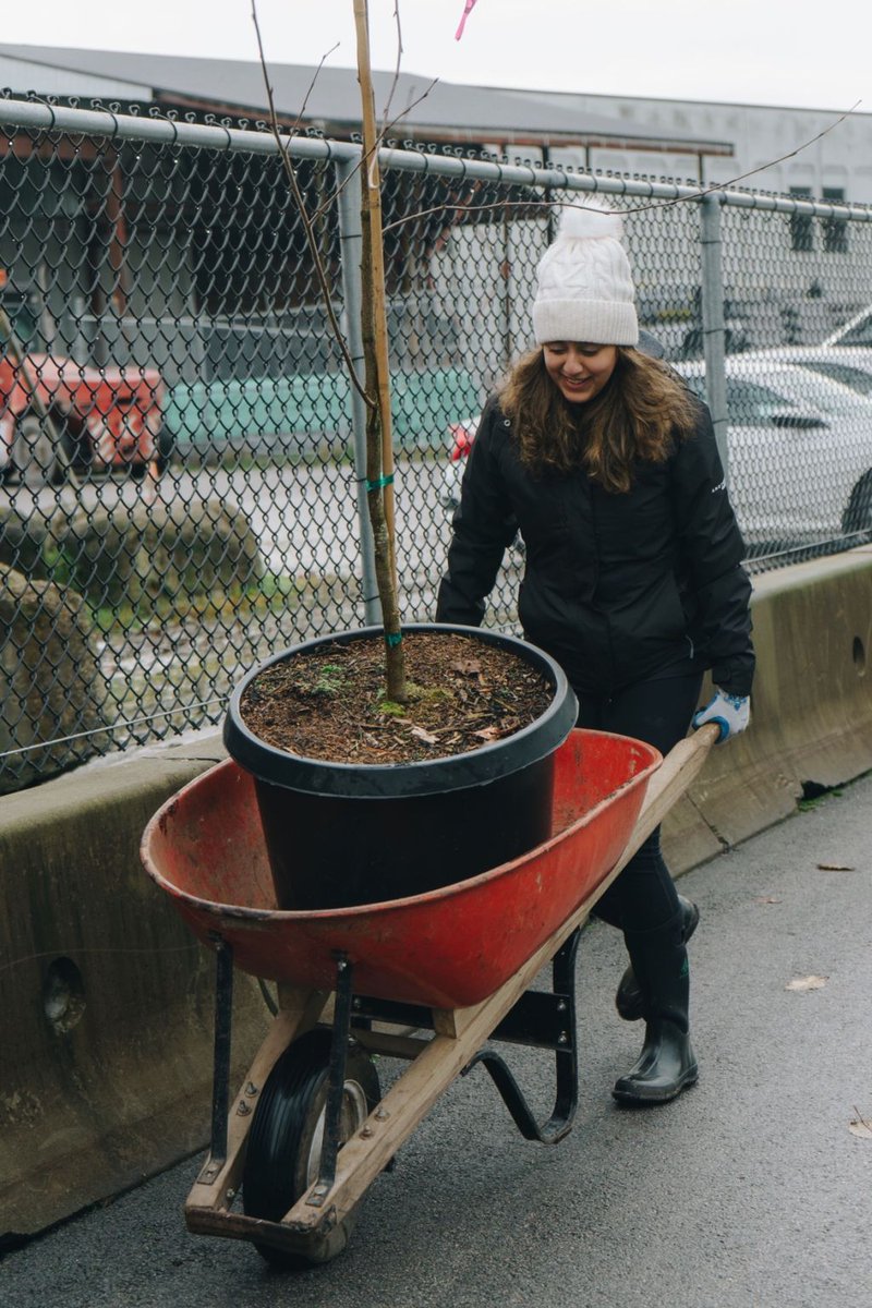🌳🎬 Big shoutout to @Smiely Khurana ! 🌟 

A few years ago, through the @ReelGreenBC and @Metro Vancouver Regional Parks Foundation, they helped #plant trees at #Sapperton Landing, funded by the #ReelEarthDayChallenge and #bcfilm. 

zurl.co/8yX7