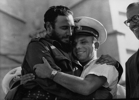 Hoy es el Dia Internacional De La Comonáutica. Yuri Gagarin voló al cosmos un día como hoy y nos enteramos que la Tierra es azul; gracias al socialismo. Ditu.