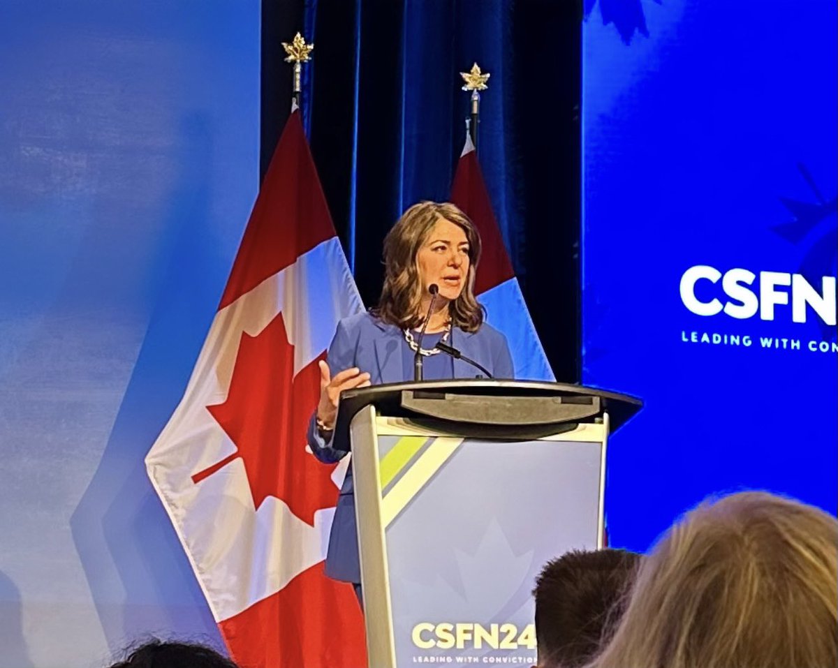 canstrongfree's tweet image. Kicking off Day Three at #CSFN24 with a special Fireside Chat featuring Hon. @ABDanielleSmith, Premier of Alberta and @AndrewLawton of @TrueNorthCentre. 

#LeadingWithConviction #CSFNConference