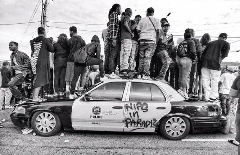 these 2 flicks came up in my feed from Nipsey’s memorial service (5 years ago, yesterday.) five years removed, they still poetically capture the moment and bring forth real raw emotion as all iconic photos do. thank you for taking them. 🙏🏼 📸: @brandonjinx 📸: @JuliaBeverly