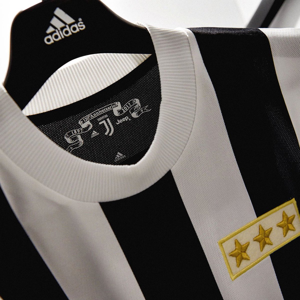 The Juventus 120th Anniversary shirt by adidas 😍

Still need to get our hands on one of these!