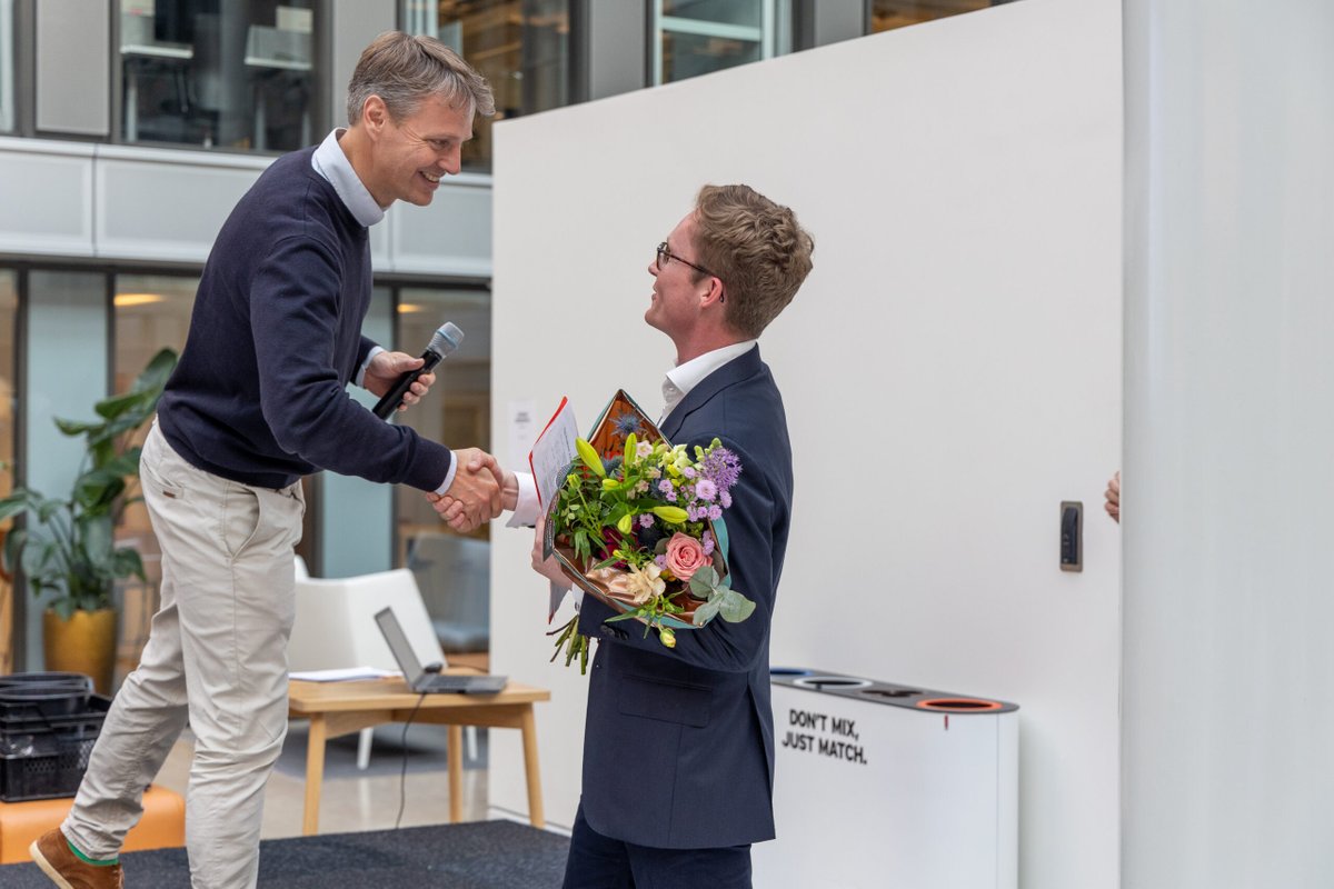 liberaalgroen's tweet photo. Felicitaties aan #LAYCO Medical Devices, die de juryprijs van onze tweede Green Entrepreneurs Pitch hebben gewonnen! En aan @renewaball, die de publieksprijs in ontvangst mochten nemen.
Lees een verslag met meer foto's op onze website: https://t.co/PZsLckm7tV https://t.co/m5UFNUM5aq