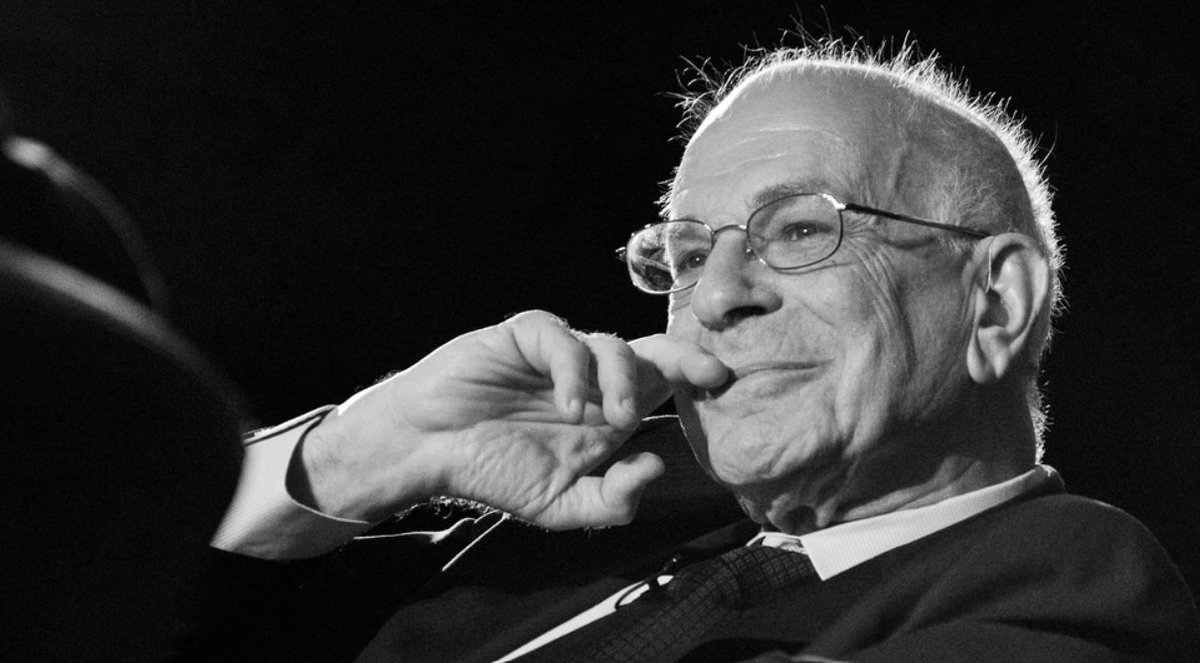LuisMiguelReal4's tweet photo. Las 30 mejores frases del psicólogo Daniel Kahneman (premio Nobel)

1. Es más fácil reconocer los errores de otros que los nuestros. https://t.co/XPcFobU7UH