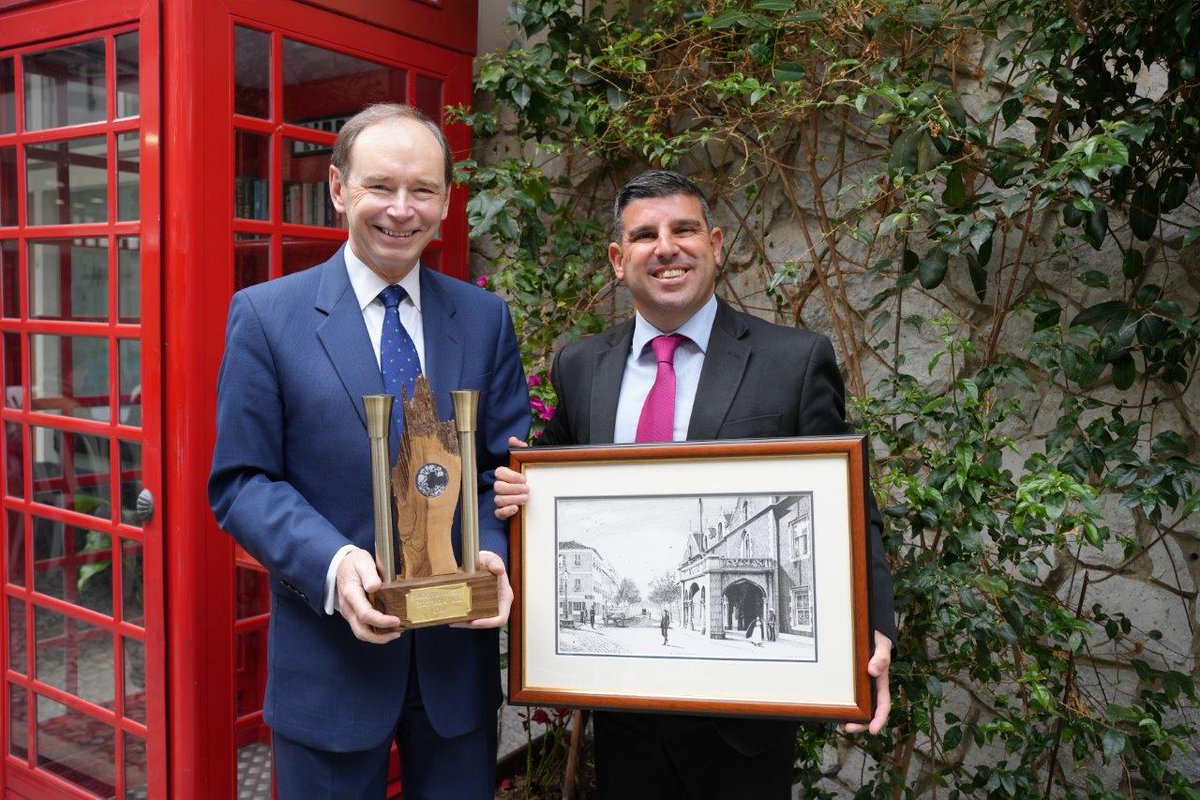 Gibraltar Cultural Services recently honored Governor Sir David Steel for his unwavering support of culture during his tenure. Read the full PR: culture.gi/.../gcs-thanks…