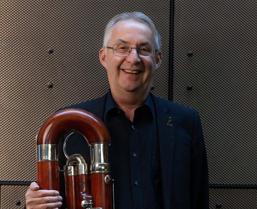 🎉🎶 Huge congratulations to David Buckland, our Principal Contrabassoonist, who recently celebrated an AMAZING 47 years with BBC NOW!🥳

Thanks for your incredible dedication and for being a fantastic colleague!

Best wishes from everyone at BBC NOW!🎵🎻
#MusicLegend