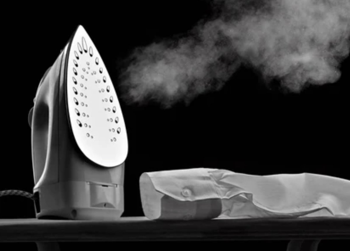 Vier plooien die men niet zomaar glad strijkt , by <a href="/JVanWing/">Joachim Van Wing</a> 

open.substack.com/pub/joachimvan…