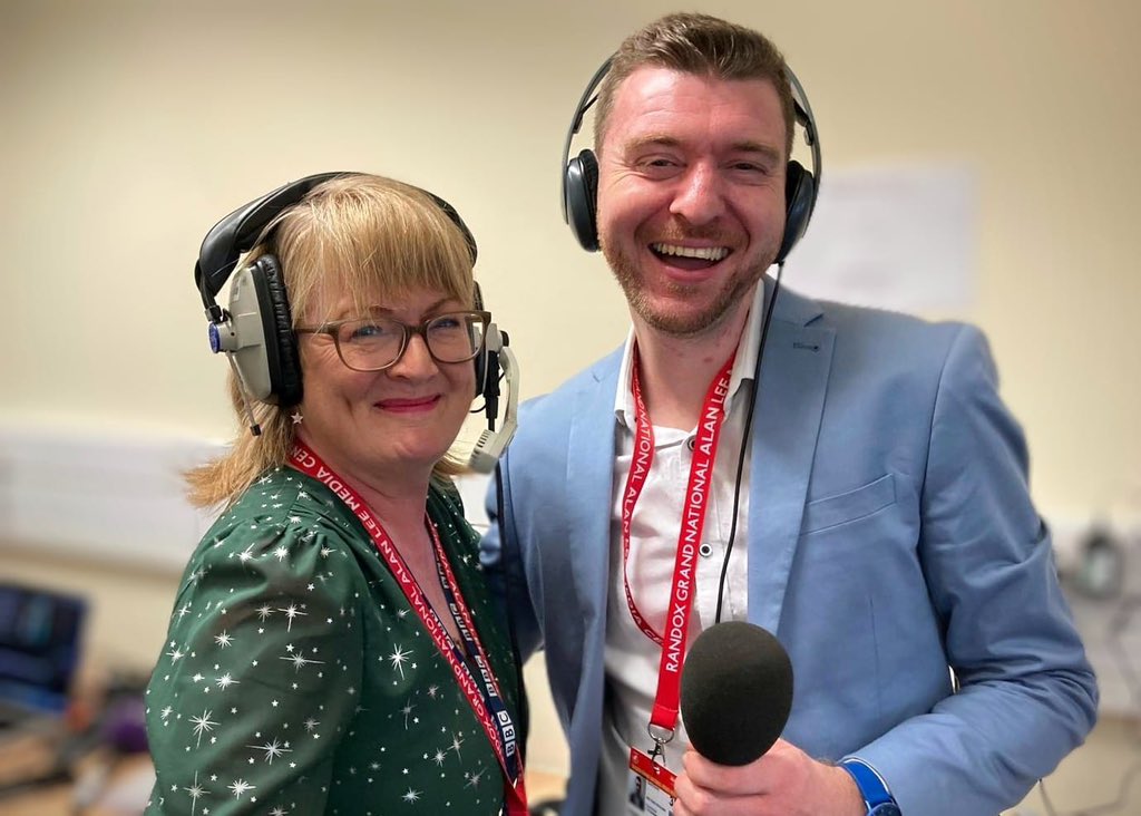 🏇And they’re off! @helenjonesradio & @DNORTH85 are live from @AintreeRaces for Ladies Day between 2pm and 6pm! 📻Join us for all the action on and off the racetrack on @bbcmerseyside