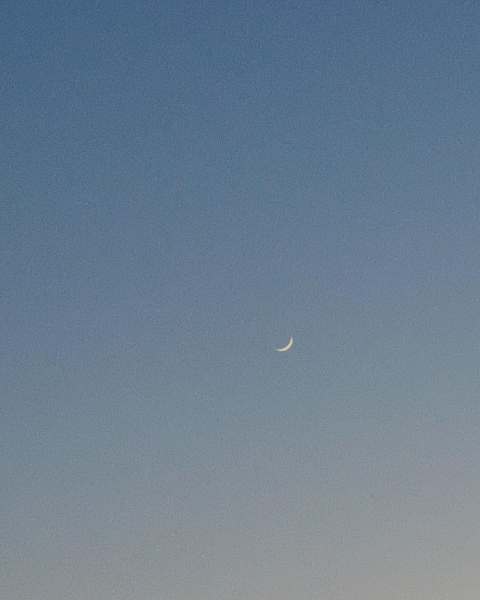 حبيبتي افروش لو حطيتي لنا صورة للقمر الحقيقي كان احسن 🥹🥹♥️ #MertRamazanDemir ##AfRam