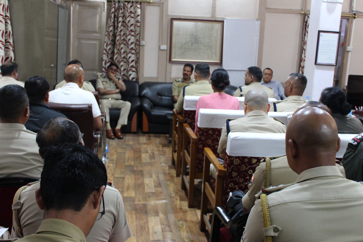 EKH_Police's tweet photo. @MeghalayaPolice 
@lrbishnoiips https://t.co/vtigbI8odl