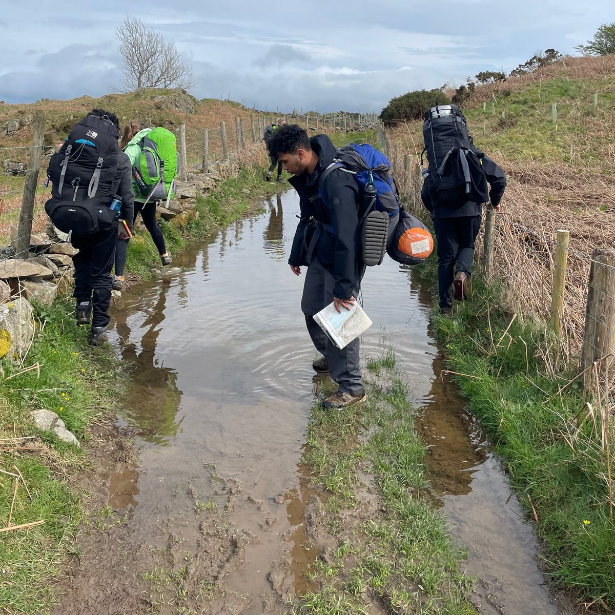 Gold students from @BirkenheadSchl have been out on their Gold practice @DofE expedition in #eryri (#Snowdonia) this week. The'll be finishing a tough old practice expedition later today. #LupineDofE