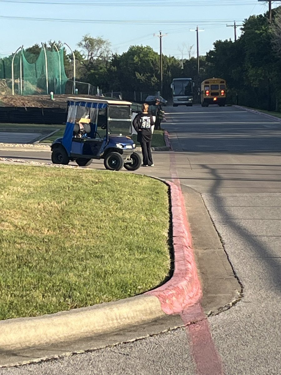 Young coaches take note! This is our girls basketball coach - one of the winningest coaches in the NATION (40+ years) out here directing student parking this morning for the @uiltexas state soccer tourney. No one ask her to be out here - 1/2