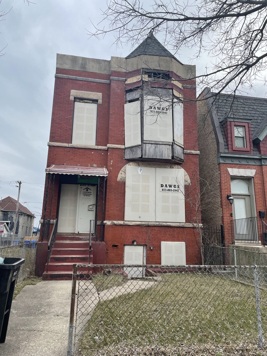 Muddy Waters residence at 4339 S. Lake Park Ave on Chicago’s South Side. Hopefully, soon a blues museum. It became part of the African American Civil Rights Network in 2023, a project coordinated by the National Park Service.