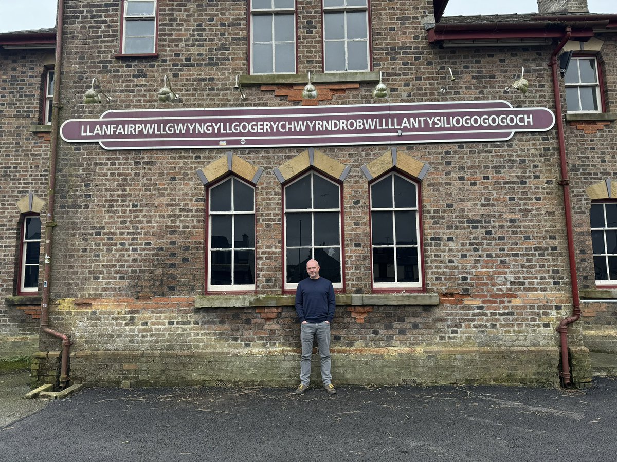 Slightly shamefaced to have reached the age I have before making it here but better late etc.