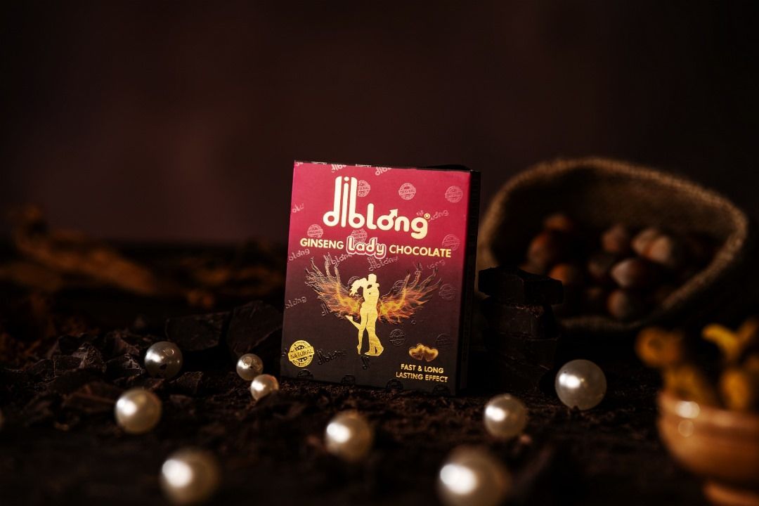 Stay cozy this rainy season with our indulgent Diblong chocolate! Order now from our website or Glovo for that extra warmth. #RainySeason #ChocolateLovers 🍫🌧️