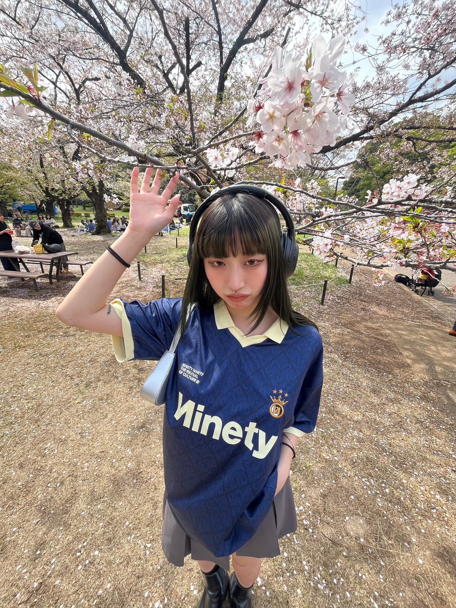 9090 (@9090_store) / X 9090 (@9090_store) / X