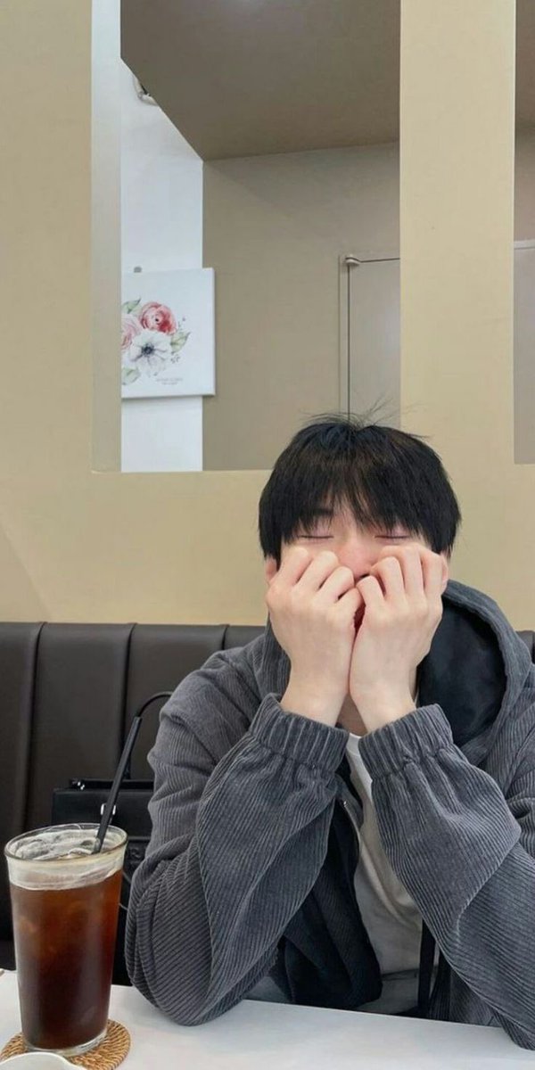 ซาลาเปาหมูสับ🥧🥟 tweet media