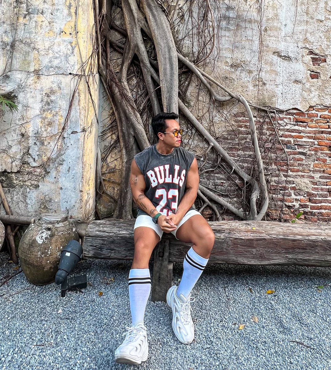 Ke_pincut's tweet photo. How I dress up as a 162/72 boy 😬 https://t.co/2Xy75raPEo
