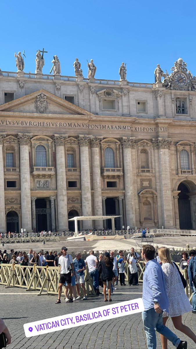 Numerica237's tweet photo. Exploring the timeless wonders of Vatican City, where history, art, and faith intertwine. 🏛️✨ #Vatican #HistoryInStone #FaithAndArt https://t.co/WsgYXZo96B
