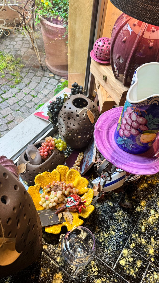 Benedetti1957's tweet photo. 🍇 Special hours for Vinitaly 🍇

We are open in Corte Sgarzarie VR from 9am to 9pm!
Saturday 13th, Monday 15th, Tuesday 16th, Wednesday 17th

#vinitaly #vinitalyandthecity #ceramic #design #madeinitaly https://t.co/QXB5Xl645C