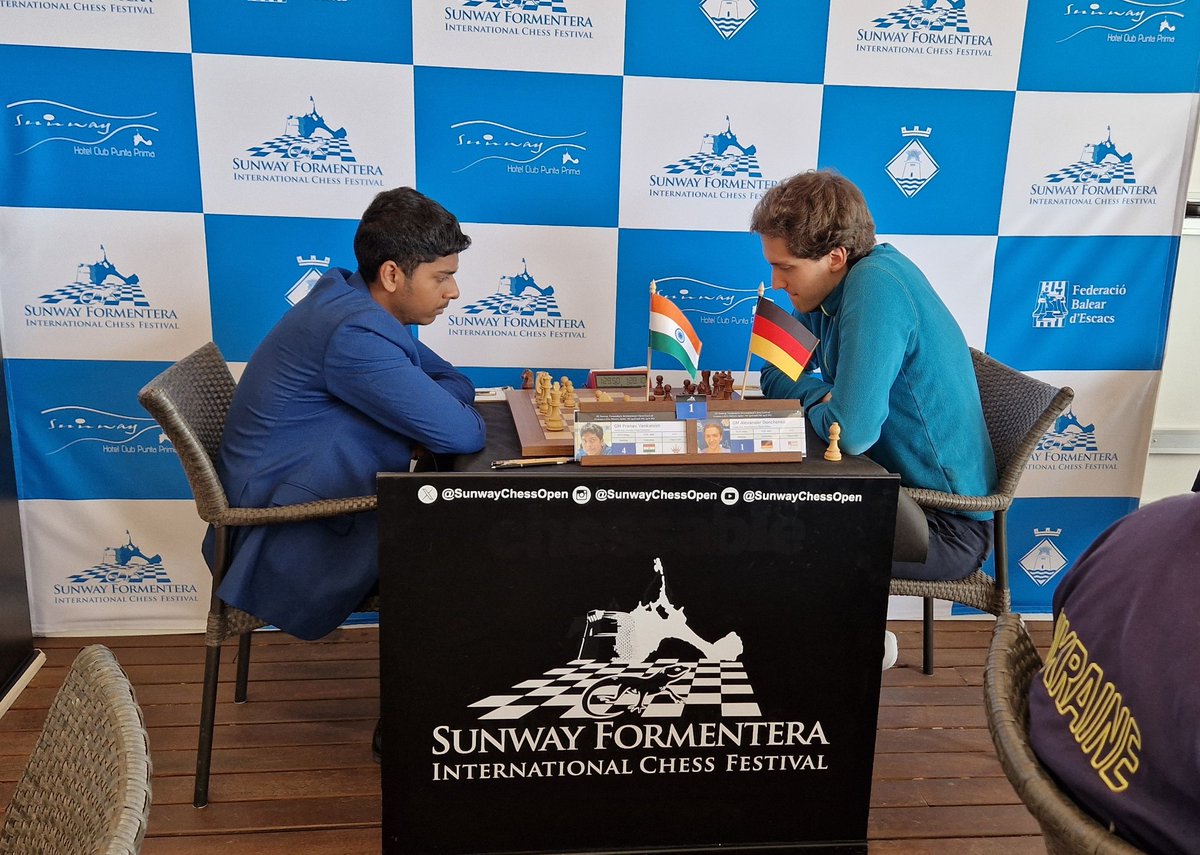 SunwayChessOpen's tweet image. We have GM Pranav Venkatesh 🇮🇳 vs. GM Alexander Donchenko in the first board at #SunwayFormentera 
#ChessInParadise