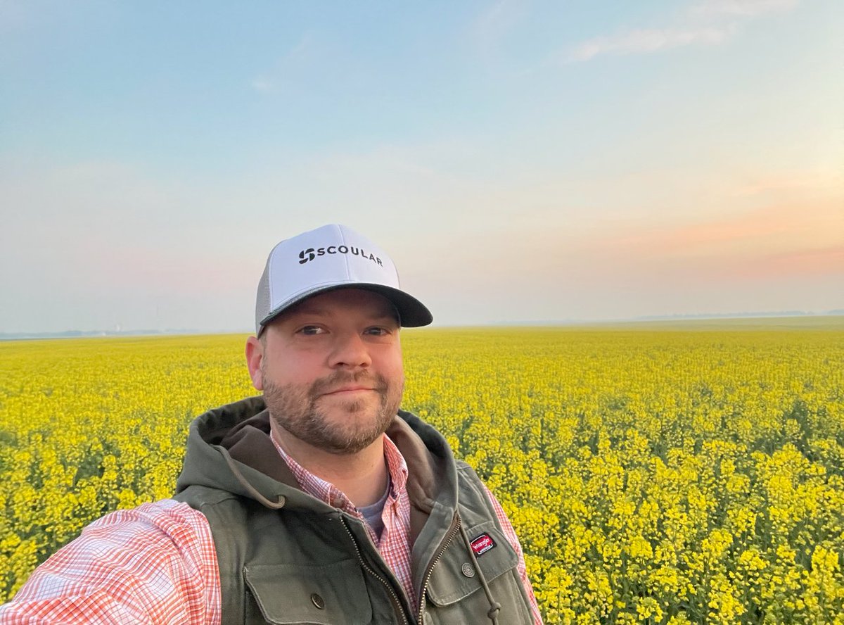 Don’t you think canola is beautiful in the spring? Scoular’s Jeff Frazier and the rest of the team are pumped to start operations in October 2024 at our new soy and canola oilseed crush facility in Goodland, KS. scoular.com/blog/answers-t… #canola #RenewableFuels #farming