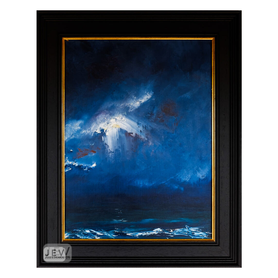 The has been a lot of love for this #stormy 'Blue Stormy Seascape 1'  #oilpainting  which is on display outside the #studiojev @eastbeachstudios at the moment.

It's online at: zurl.co/FeQF 

I'm here till 3pm today and back tomorrow 10 till 4
#worthing