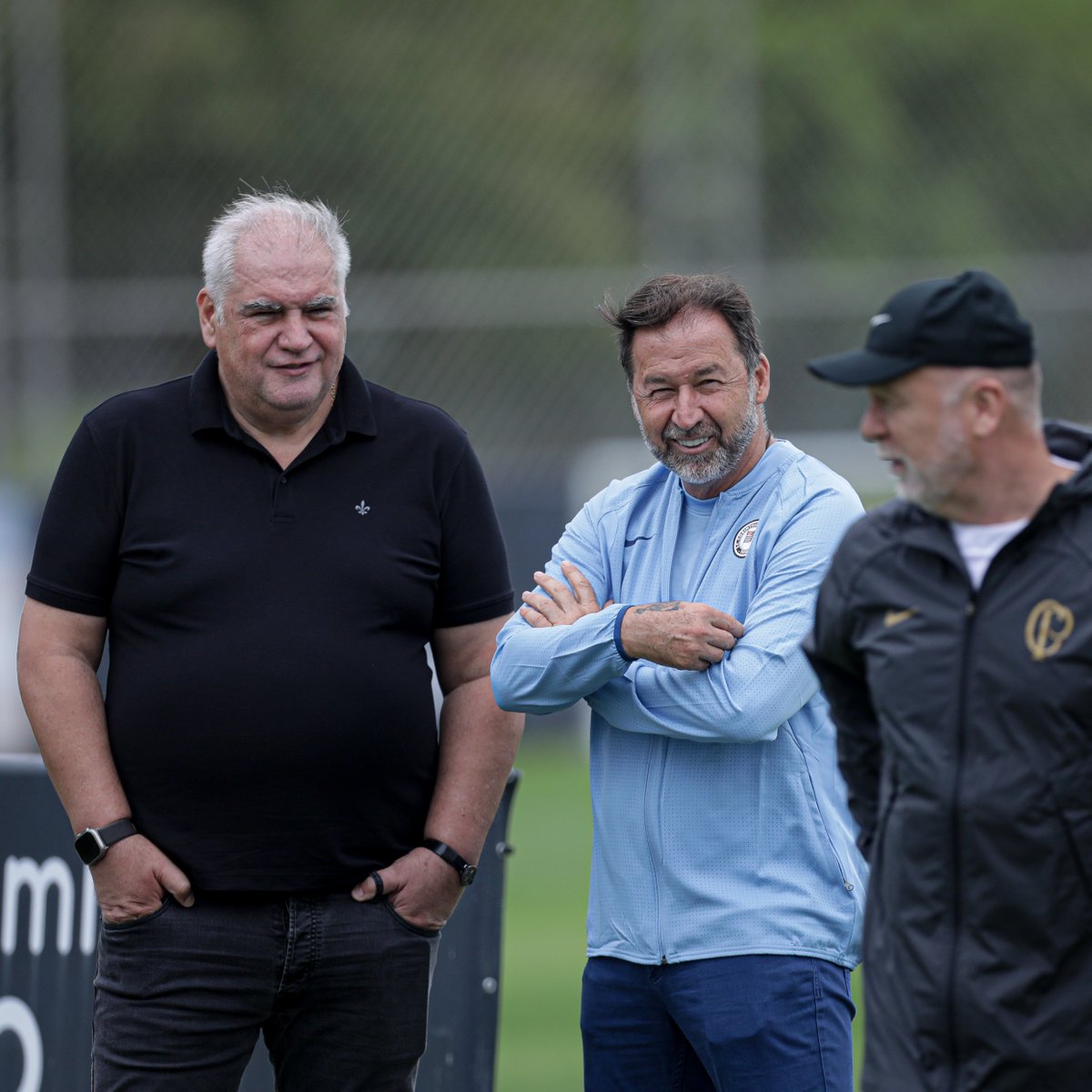 ⚫️⚪️ | Nos últimos dias, os atritos entre Augusto Melo e Rubão aumentaram por conta de divergências no dia a dia do Corinthians. O presidente do Timão ficou insatisfeito com o diretor por conta da condução de Rubão em alguns casos, como as negociações com Lucas Veríssimo e…