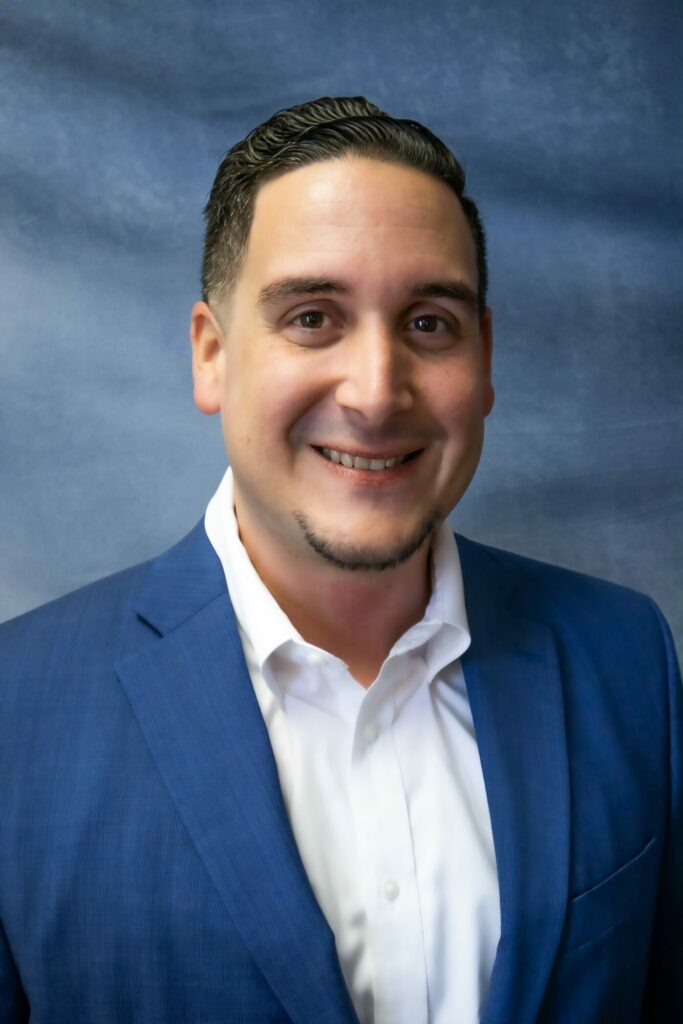 Congratulations to Danny Blanco, Senior VP at WestCare The Village South, for being featured in Voyage MIA. The Village South is a Thriving Mind Network Service Provider. Click here to read article: voyagemia.com/interview/expl…