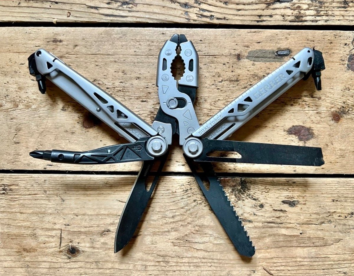 If you are in the market for a new multitool, check out my thoughts on the @gerbergear Dual Force... Clicky link - themudlife.co.uk/gear-reviews/2…