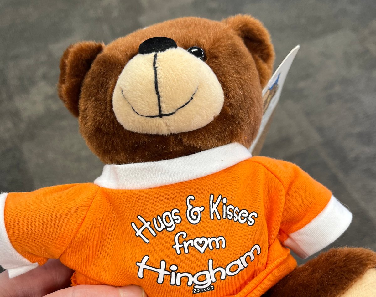 Happy Friday people! This is my gift to all the people of the kingdom of the South Shore! #Hull #Scituate #Cohasset #Weymouth #Marshfield #NotDuxbury #Duxburysucks #Duxburynotelite fyi you can get these at the elite CVS downtown